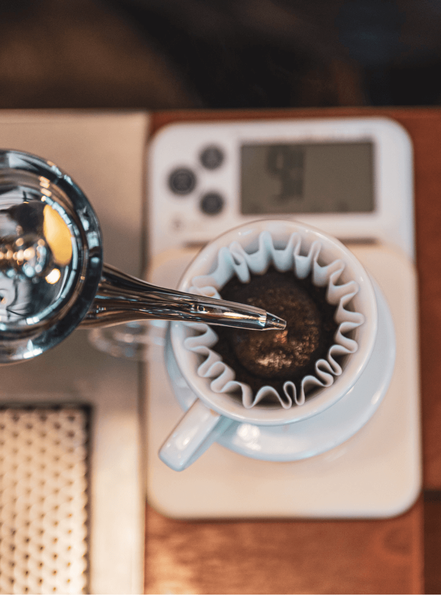 抽出中のコーヒー